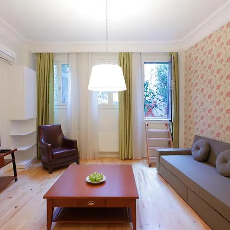 アパート Cute House Galata